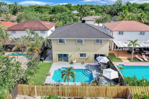 Casa en venta en Miami, Florida, 4 dormitorios, 220.83 m2 № 1934159 - foto 3