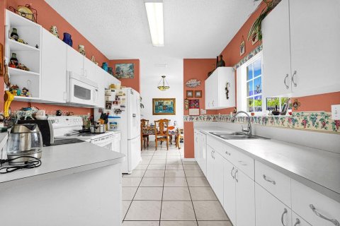 Casa en venta en Miami, Florida, 4 dormitorios, 220.83 m2 № 1934159 - foto 27
