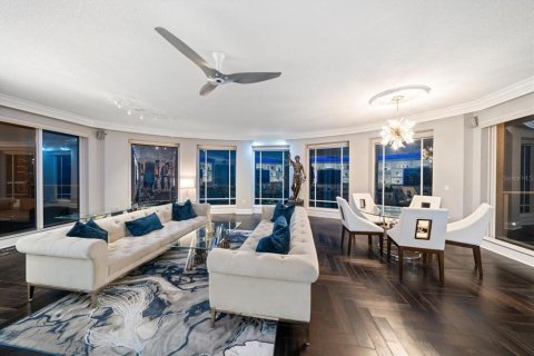 Condominio en venta en Saint Petersburg, Florida, 4 dormitorios, 460.8 m2 № 1202978 - foto 19