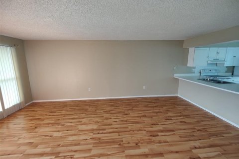 Condo in Orlando, Florida, 2 bedrooms  № 1833384 - photo 11