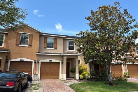 Townhouse in Orlando, Florida 3 bedrooms, 150.69 sq.m. № 1766994 - photo 1