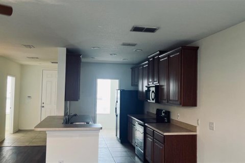Townhouse in Kissimmee, Florida 3 bedrooms, 143.07 sq.m. № 1687339 - photo 4