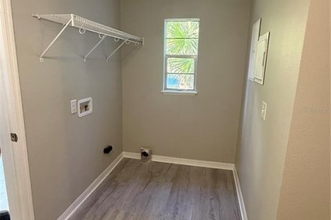 Villa ou maison à louer à Dover, Floride: 4 chambres, 179.86 m2 № 2116201 - photo 18