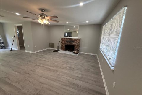 Villa ou maison à louer à Dover, Floride: 4 chambres, 179.86 m2 № 2116201 - photo 16