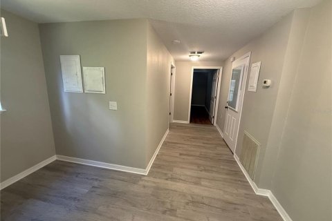 Villa ou maison à louer à Dover, Floride: 4 chambres, 179.86 m2 № 2116201 - photo 17