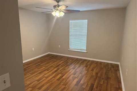 Villa ou maison à louer à Dover, Floride: 4 chambres, 179.86 m2 № 2116201 - photo 20