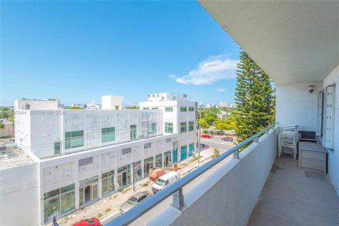 Купить кондоминиум в Майами-Бич, Флорида 1 комната, 73.02м2, № 2088886 - фото 15