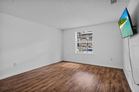Condo in Orlando, Florida, 2 bedrooms  № 1800205 - photo 14