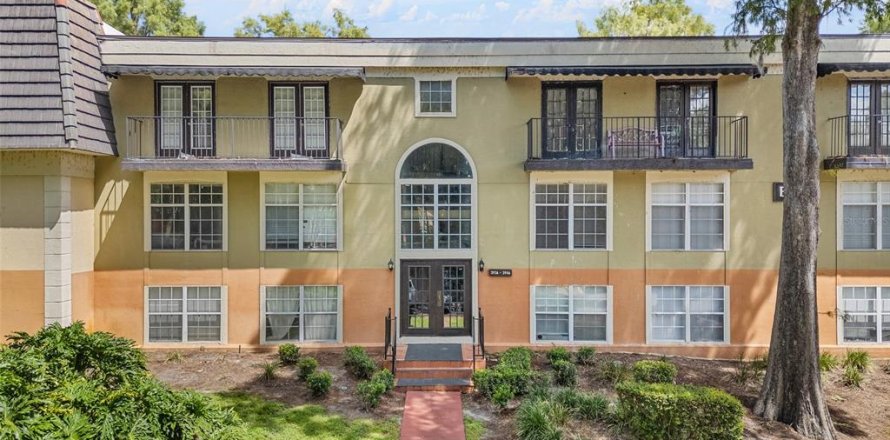 Condo in Orlando, Florida, 2 bedrooms № 1800205