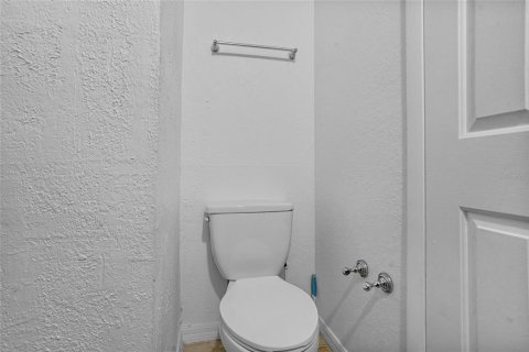 Condo in Orlando, Florida, 2 bedrooms  № 1800205 - photo 18