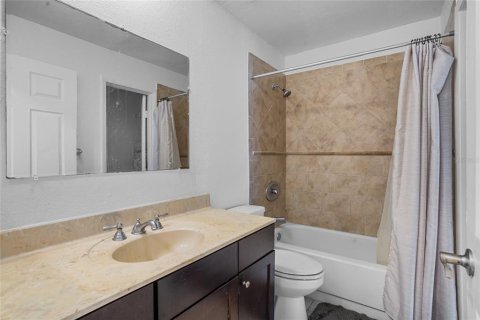 Condo in Orlando, Florida, 2 bedrooms  № 1800205 - photo 17