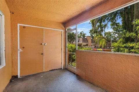 Condo in Orlando, Florida, 2 bedrooms  № 1800205 - photo 24