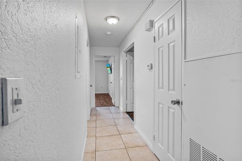 Condo in Orlando, Florida, 2 bedrooms  № 1800205 - photo 4