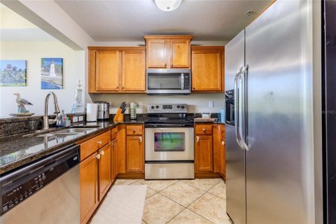 Townhouse in Ruskin, Florida 3 bedrooms, 131.64 sq.m. № 2216183 - photo 10
