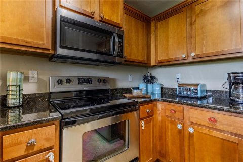 Townhouse in Ruskin, Florida 3 bedrooms, 131.64 sq.m. № 2216183 - photo 11