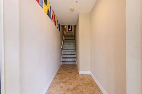 Townhouse in Ruskin, Florida 3 bedrooms, 131.64 sq.m. № 2216183 - photo 3