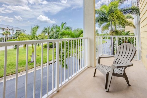 Townhouse in Ruskin, Florida 3 bedrooms, 131.64 sq.m. № 2216183 - photo 15
