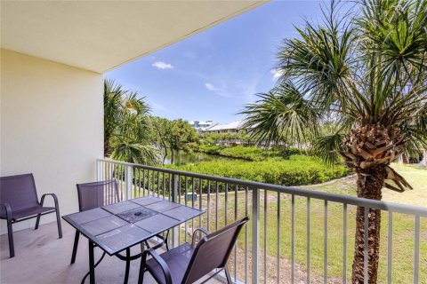Townhouse in Ruskin, Florida 3 bedrooms, 131.64 sq.m. № 2216183 - photo 9