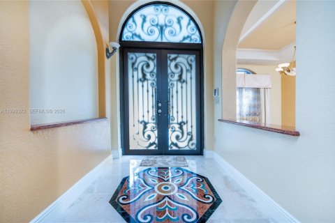 Casa en venta en Miami Springs, Florida, 5 dormitorios, 283.44 m2 № 2058040 - foto 8