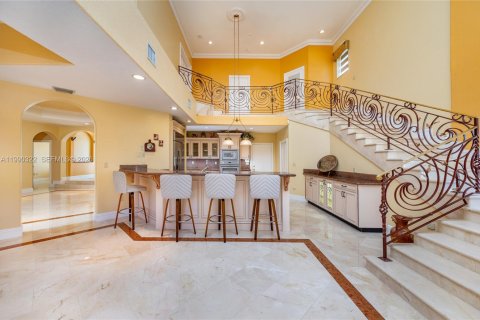 Casa en venta en Miami Springs, Florida, 5 dormitorios, 283.44 m2 № 2058040 - foto 13