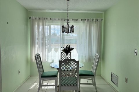 House in Venice, Florida 3 bedrooms, 148.74 sq.m. № 2199110 - photo 13