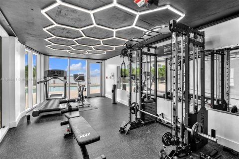 Copropriété à louer à Miami Beach, Floride: 2 chambres, 130.99 m2 № 1921485 - photo 27