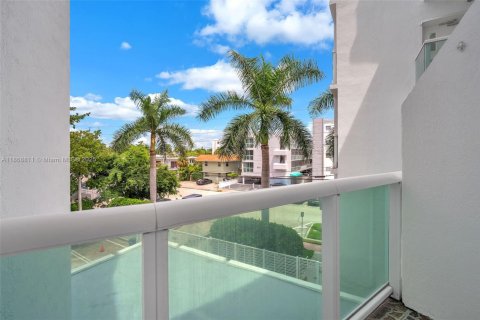 Copropriété à louer à Miami Beach, Floride: 2 chambres, 130.99 m2 № 1921485 - photo 22