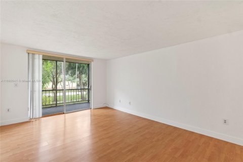 Copropriété à vendre à Plantation, Floride: 1 chambre, 89.19 m2 № 1451948 - photo 4