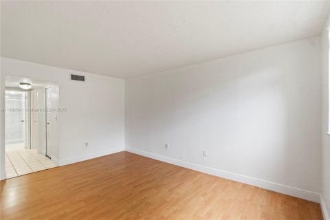 Copropriété à vendre à Plantation, Floride: 1 chambre, 89.19 m2 № 1451948 - photo 18