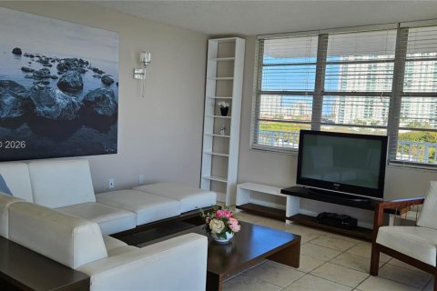 Copropriété à louer à Aventura, Floride: 2 chambres, 157.28 m2 № 2027222 - photo 6