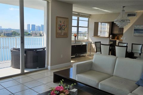 Copropriété à louer à Aventura, Floride: 2 chambres, 157.28 m2 № 2027222 - photo 7