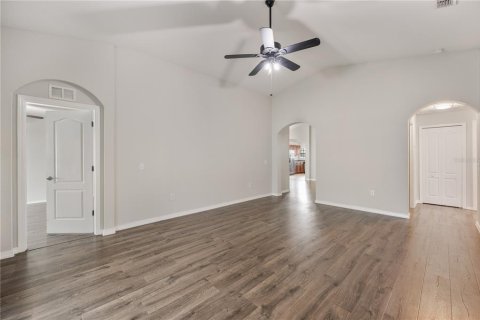 Casa en venta en Lakeland, Florida, 4 dormitorios, 173.82 m2 № 2338930 - foto 13