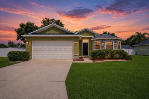Casa en venta en Lakeland, Florida, 4 dormitorios, 173.82 m2 № 2338930 - foto 2