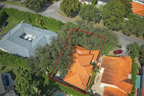 Купить виллу или дом в Корал-Гейблс, Флорида 4 спальни, 219.34м2, № 1957523 - фото 23