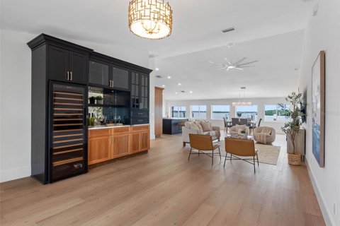 Villa ou maison à vendre à Madeira Beach, Floride: 3 chambres, 217.58 m2 № 1881091 - photo 8