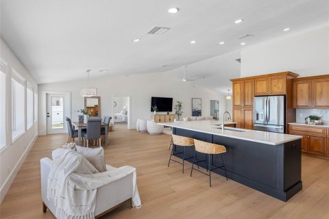 Villa ou maison à vendre à Madeira Beach, Floride: 3 chambres, 217.58 m2 № 1881091 - photo 22