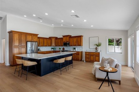 Villa ou maison à vendre à Madeira Beach, Floride: 3 chambres, 217.58 m2 № 1881091 - photo 19