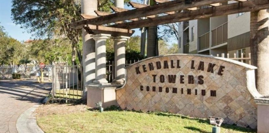 Condo à Miami, Floride, 2 chambres № 1964066