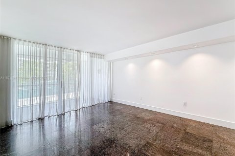 Townhouse in Aventura, Florida 4 bedrooms, 265.42 sq.m. № 1920216 - photo 16