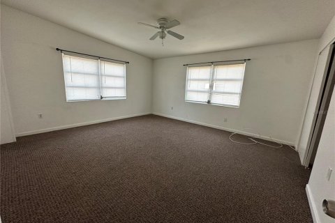 Commercial property in Bradenton, Florida 7 bedrooms, 227.52 sq.m. № 1821136 - photo 17