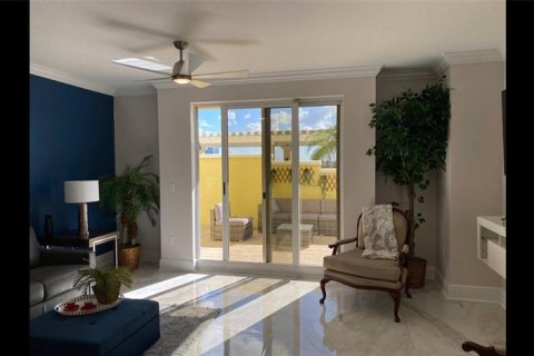 Condominio en venta en Clearwater, Florida, 2 dormitorios, 137.87 m2 № 1901404 - foto 3