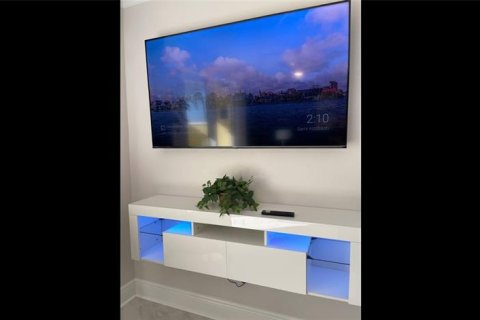 Condominio en venta en Clearwater, Florida, 2 dormitorios, 137.87 m2 № 1901404 - foto 8