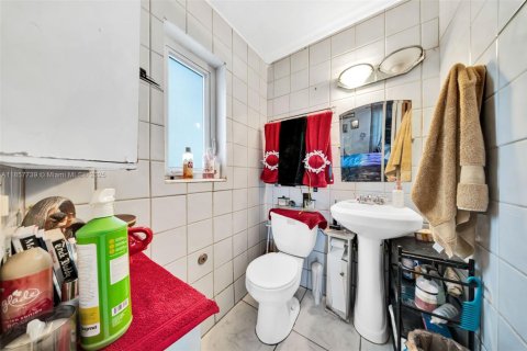 Casa en venta en Miami, Florida, 3 dormitorios, 136.57 m2 № 1881754 - foto 9