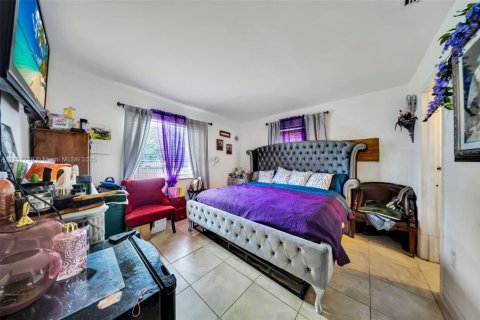 Casa en venta en Miami, Florida, 3 dormitorios, 136.57 m2 № 1881754 - foto 7