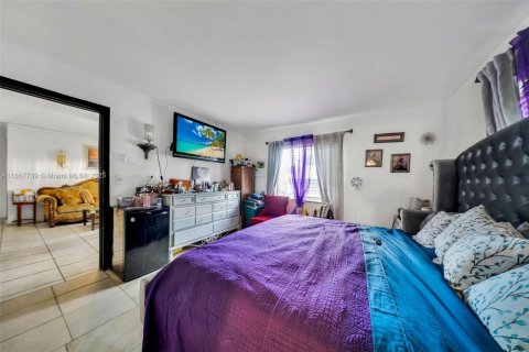 Casa en venta en Miami, Florida, 3 dormitorios, 136.57 m2 № 1881754 - foto 8