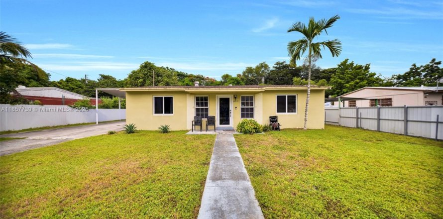 Casa en Miami, Florida 3 dormitorios, 136.57 m2 № 1881754