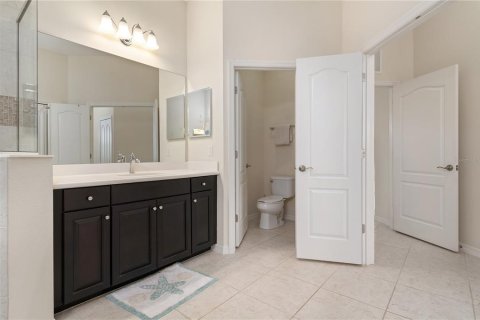 House in Bradenton, Florida 3 bedrooms, 204.38 sq.m. № 1858096 - photo 26