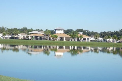 Villa ou maison à vendre à Zephyrhills, Floride: 4 chambres, 137.96 m2 № 2417022 - photo 4
