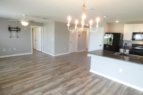 Villa ou maison à vendre à Zephyrhills, Floride: 4 chambres, 137.96 m2 № 2417022 - photo 21