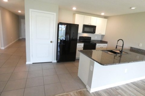 Villa ou maison à vendre à Zephyrhills, Floride: 4 chambres, 137.96 m2 № 2417022 - photo 24